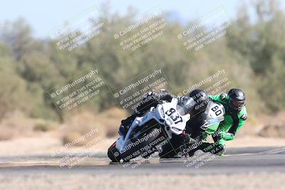 media/Nov-02-2025-CVMA (Sun) [[337aff29ab]]/Race 8-Formula Lightweight Twins Shootout/